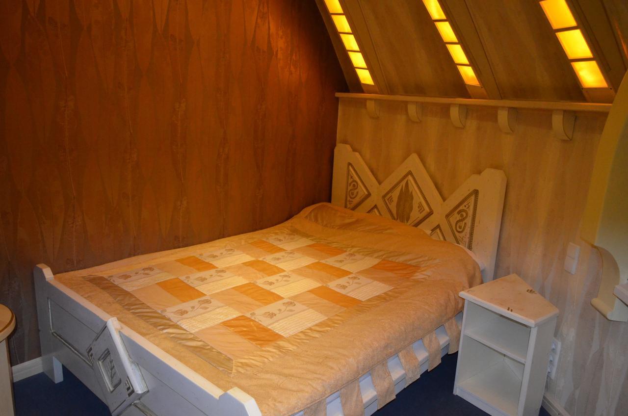 Hotel Veles Zolotonosha Rum bild